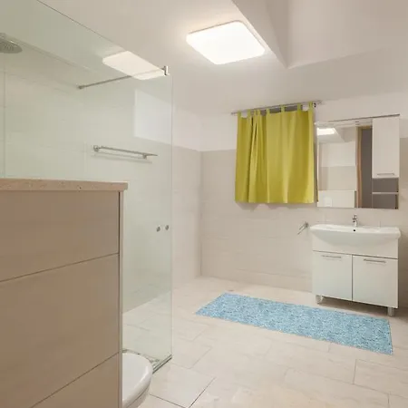 Podgorka Apartment *