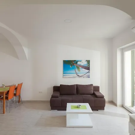 Podgorka Apartment *