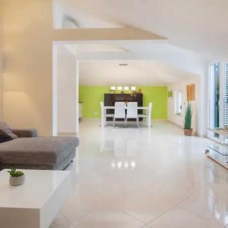 Apartment Podgorka Podgora