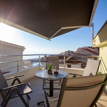 Podgorka Apartment *