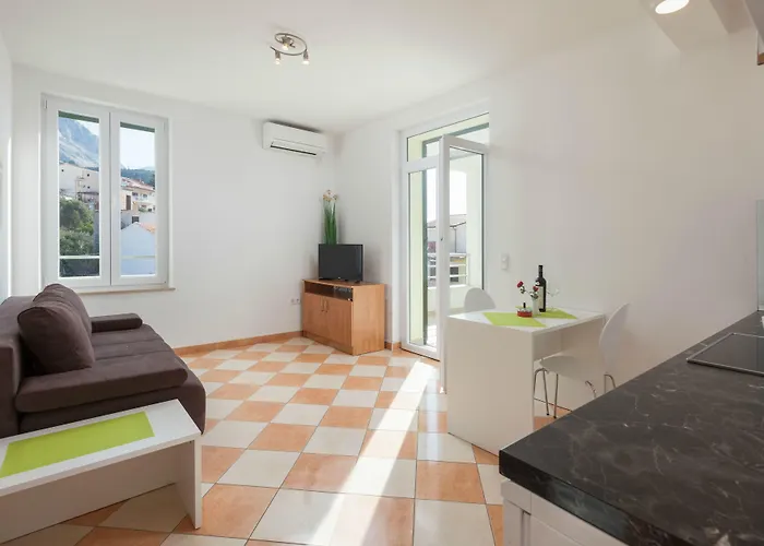 Podgorka * Podgora (Split-Dalmatia)