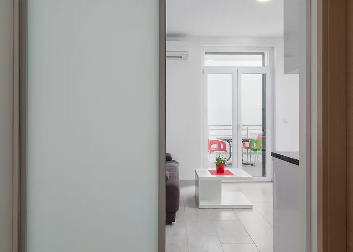 Podgorka * Podgora (Split-Dalmatia)