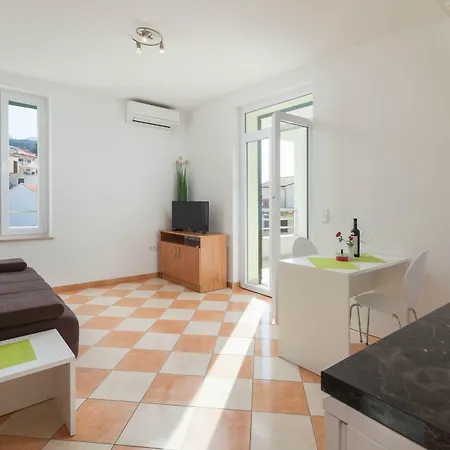 Podgorka * Podgora (Split-Dalmatia)