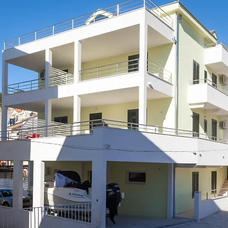 Podgorka * Podgora (Split-Dalmatia)
