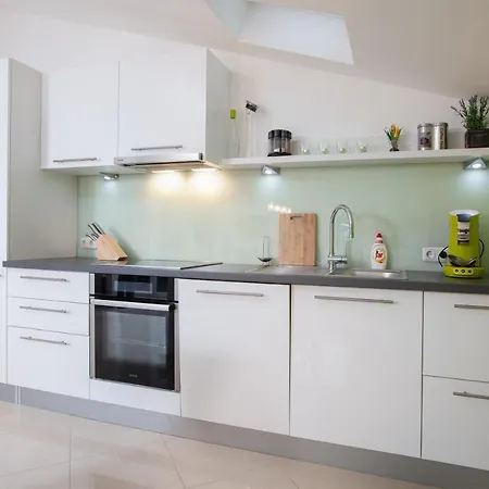 Podgorka Apartment *